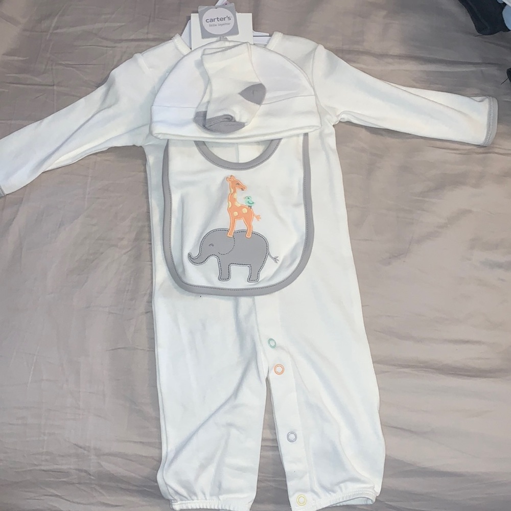 Carters little layette set